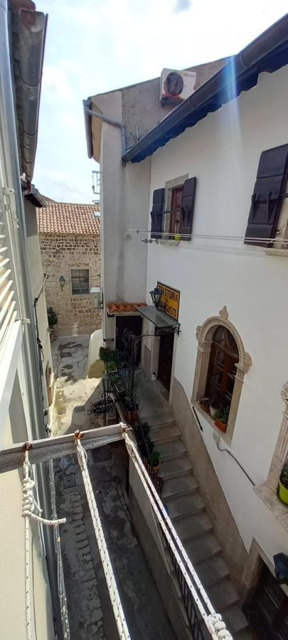 Sidar-Old Town Apartment เซรส ภายนอก รูปภาพ